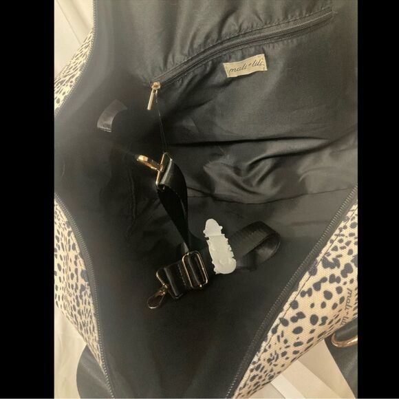 NWT Mali & Lili Animal Print Overnight Duffle Bag - Picture 6 of 6